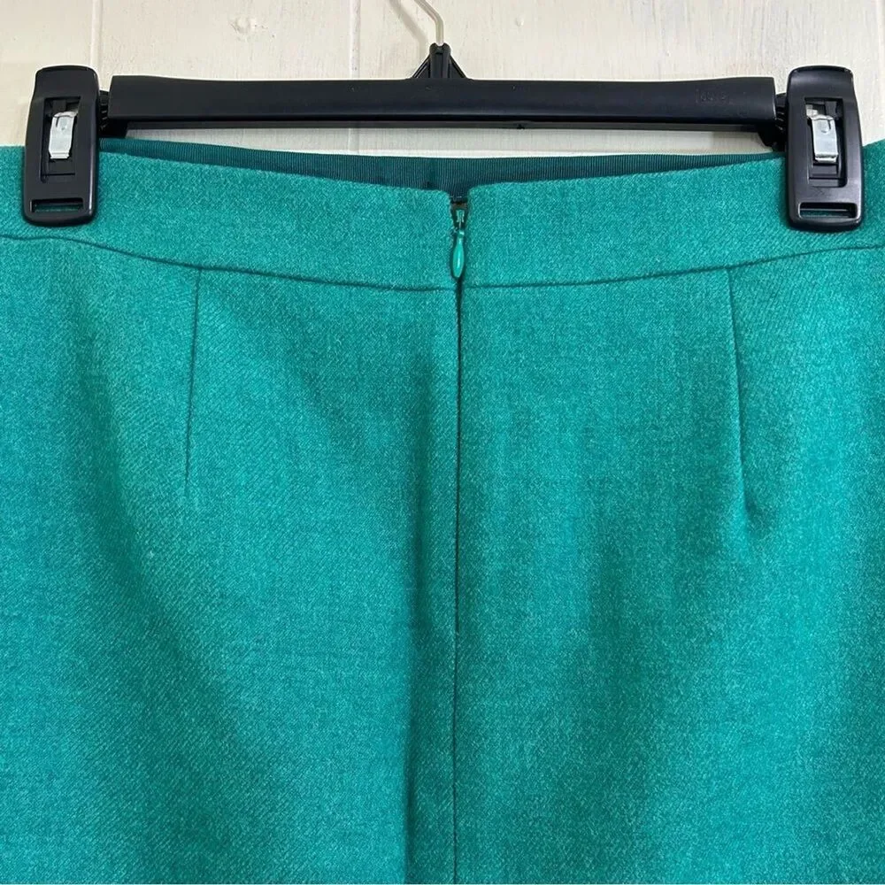 J. CREW Petites Wool Skirt Size 0 Green 100% Wool No.2 Pencil Skirt Knee Length